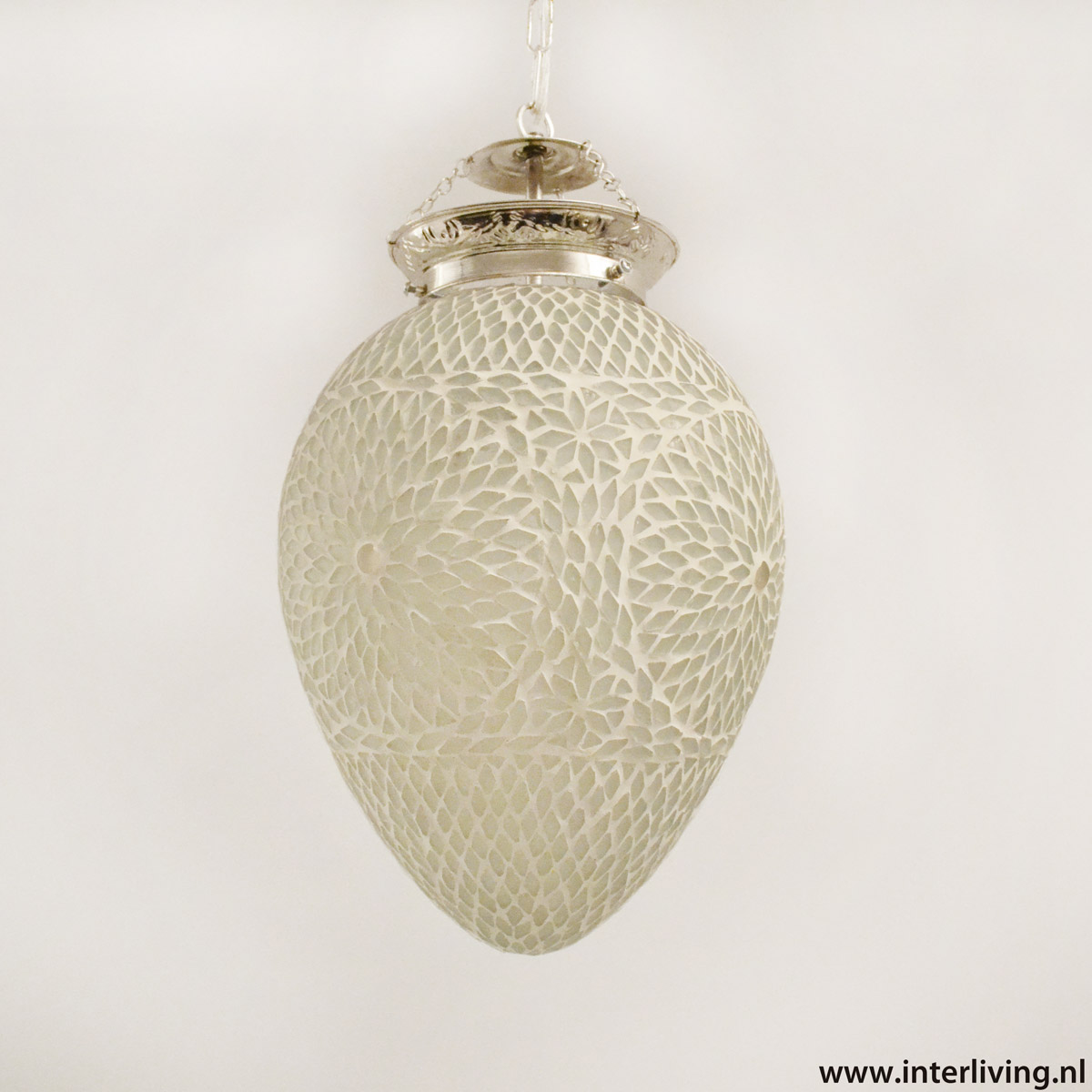 Ei vormige hanglamp van glasmozaiek in oosterse art deco stijl