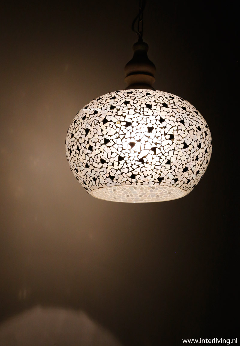 Grote hanglamp model appel van glasmozaïek met duurzaam hout retro
