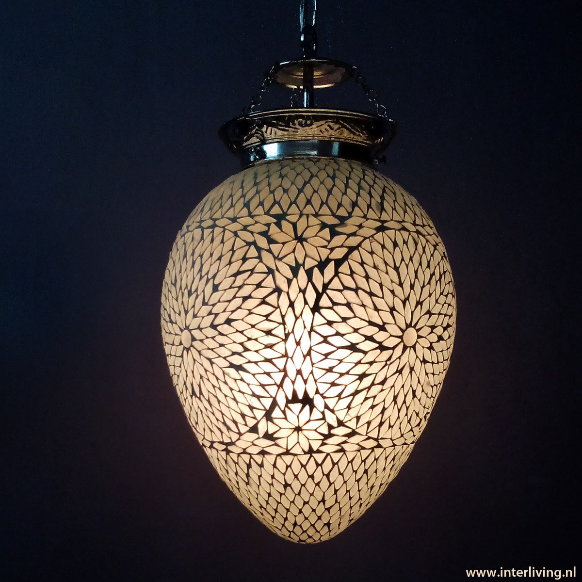 Horeca inrichting met sfeer. maak een projectplan met sfeerverlichting