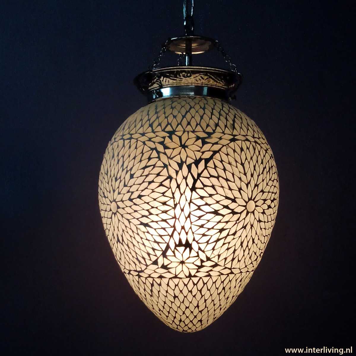 Ei vormige hanglamp van glasmozaiek in oosterse art deco stijl Slaapkamers ontworpen deco