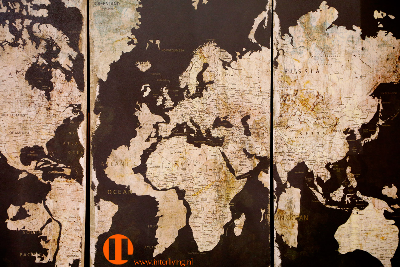 Kast Of onderzeeër antieke wereldkaart, vintage landkaart op canvas of wandpaneel