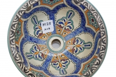 Ibiza stijl waskom voor je interieur, badkamer of toilet. Rond model van keramiek met kleurrijke Marokkaanse patronen beschilderd
