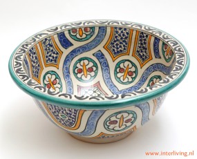 Colorful Moroccan sink Zellige