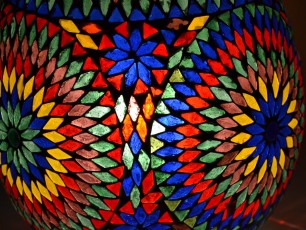 gekleurd glasmozaiek model ei lamp