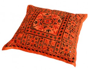spiegel-kussen-oranje-borduurwerk-handgemaakt-India