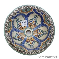 Ibiza stijl waskom voor je interieur, badkamer of toilet. Rond model van keramiek met kleurrijke Marokkaanse patronen beschilderd