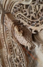 oosters-houtsnijwerk-decoratief-oude-houten-tempel-poort-deu