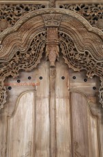 oude-houten-deur-bali-java-poort-paneel-vintage-oosters-houtsnijwerk-antiek