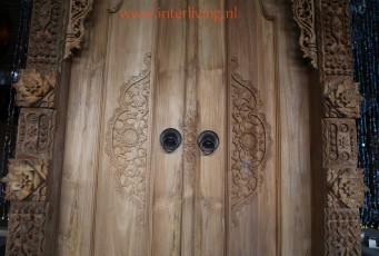 oude-houten-poort-deur-vintage-houtsnijwerk-antiek-naturel-india-bali-thailand