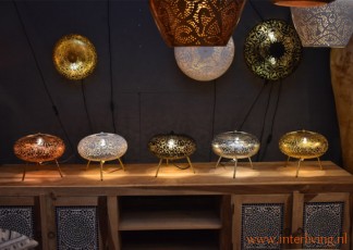 Oriëntaalse kleine tafellampen - handgemaakt in filigrain stijl - opengewerkte gaatjespatronen