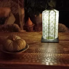 solarlamp op je buiten tafel
