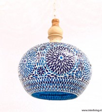 ibiza woonstijl idee hanglamp blauw tinten glas