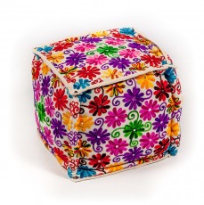 vierkante poef bloemen india borduurwerk handgemaakt