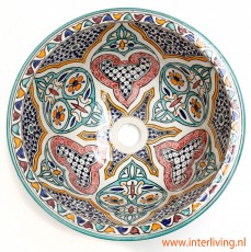 Ouderwetse wasbak Ibiza stijl - ronde waskom met wit en oosterse tegelpatronen van aardewerk-handgemaakt-geschilderde-patronen-meditteraanse-stijl