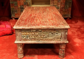 houten-vintage-meubels-rood