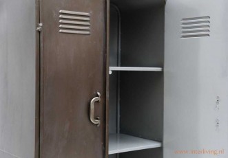 vintage-metalen-lockerkast-brons-hal-slaapkamer-werkplek-ventilatierooster
