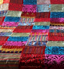 beddensprei-handgemaakt-India-patchwork-fluweel-kleurrijk-bont