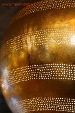 goud-grote-gaatjes-lamp-oosterse-bol-hanglamp-metaal-vintage-design-verweerde-stijl
