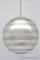 grote-bollamp-zilver-look-gaatjeslamp-oosterse-hanglamp-metaal-vintage-design-verweerde-stijl