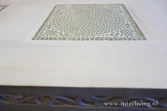 mozaiekblad-in-tafel