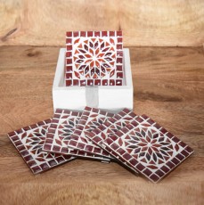 onderzetters-glas-kringen-tafelblad-handgemaakt-boho-design-mozaiek-rood-wit-oranje-ster-patroon