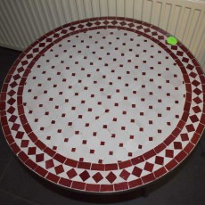 ronde-tafel-marokkaanse-mozaiek-tuin-tegeltafel-terras-balkon-bistro-rood-wit-beige-creme-kleur-60cm
