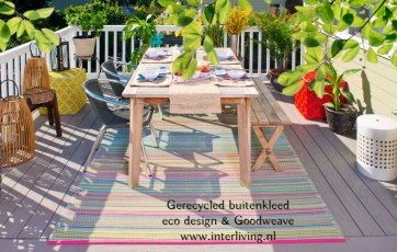 buitenkleed-plastic-eco-tapijt-styling-tuinkleed-terras-vlonder-kleur-patroon-motief-streep-Ibiza-style