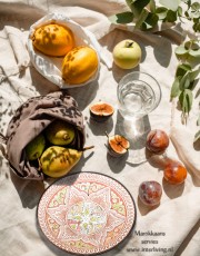 tafelstyling-zomers-buiten-Marokkaans-bord-schaal-BBQ-picknick-tuin-eten-diner