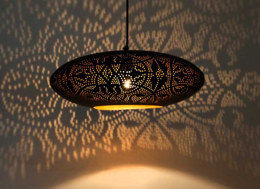 Filigrain, open hanglamp gaatjeslamp in oosterse zilver goud