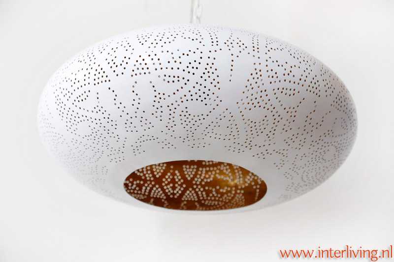 Ongekend Witte oosterse hanglamp met strak rond gaatjespatroon design - goud TI-05