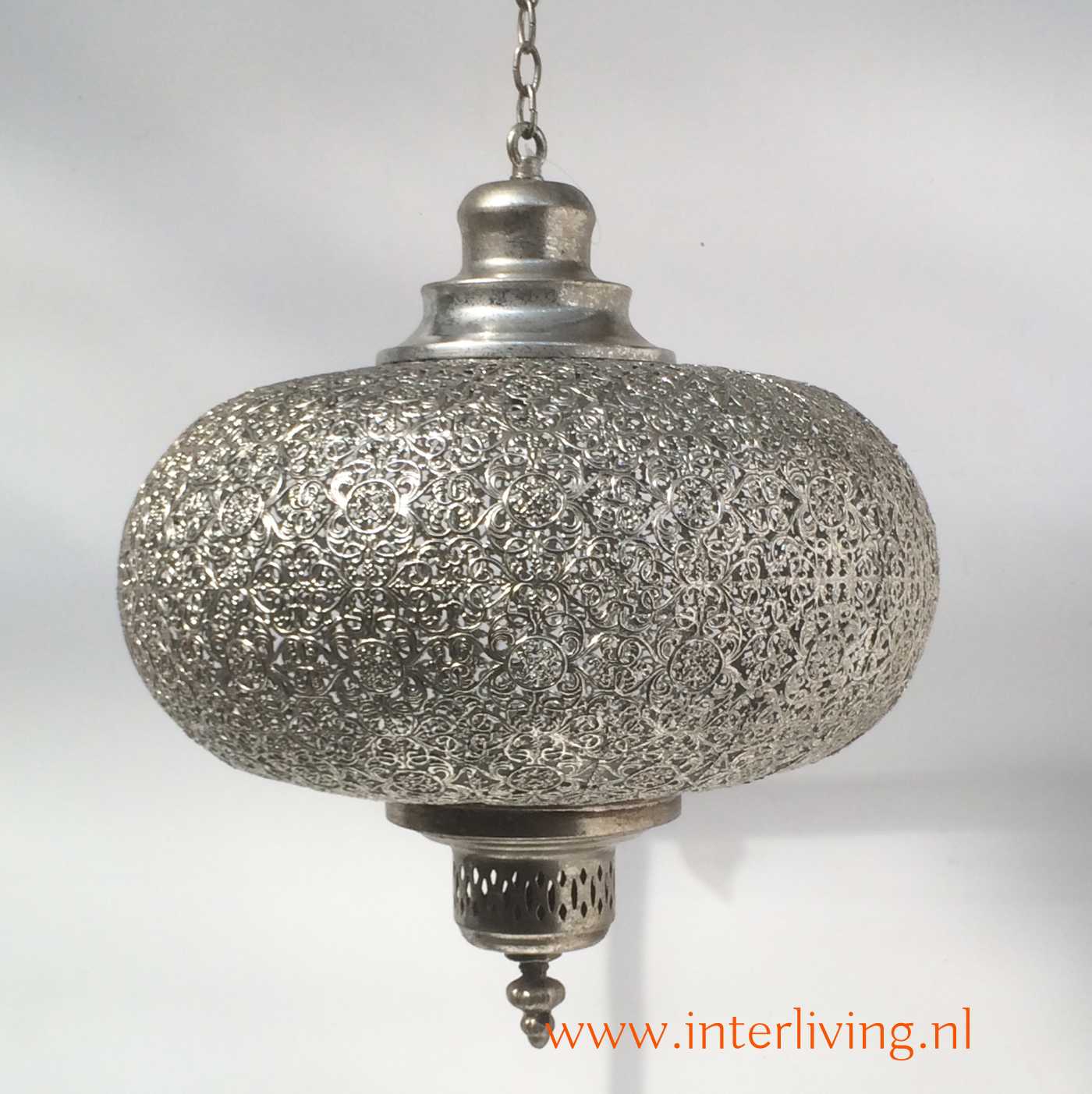 Overblijvend plaats Reis Oosterse zilveren lantaarn met sierlijke patronen - lampion model