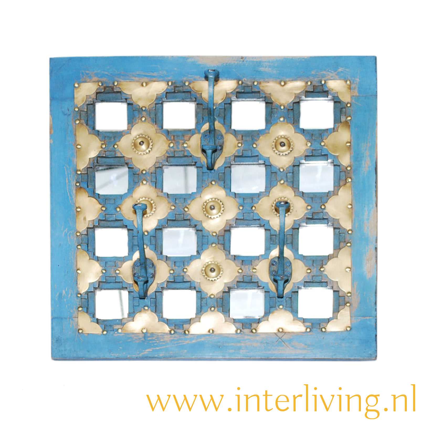 blue washed houten kapstok uit India met goudkleurige versieringen