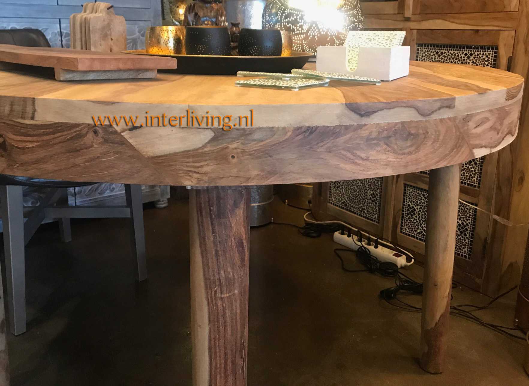 ronde tafel - massief sheesham hout - landelijke stijl voor een Scandinavische woonstijl