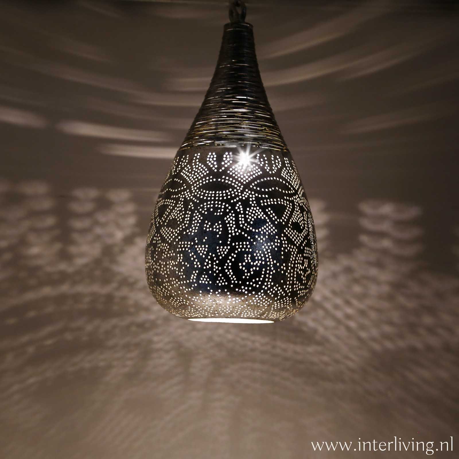 zilver kleur hanglamp met geperforeerde gaatjespatronen - 1001nacht oosterse filigrain lamp