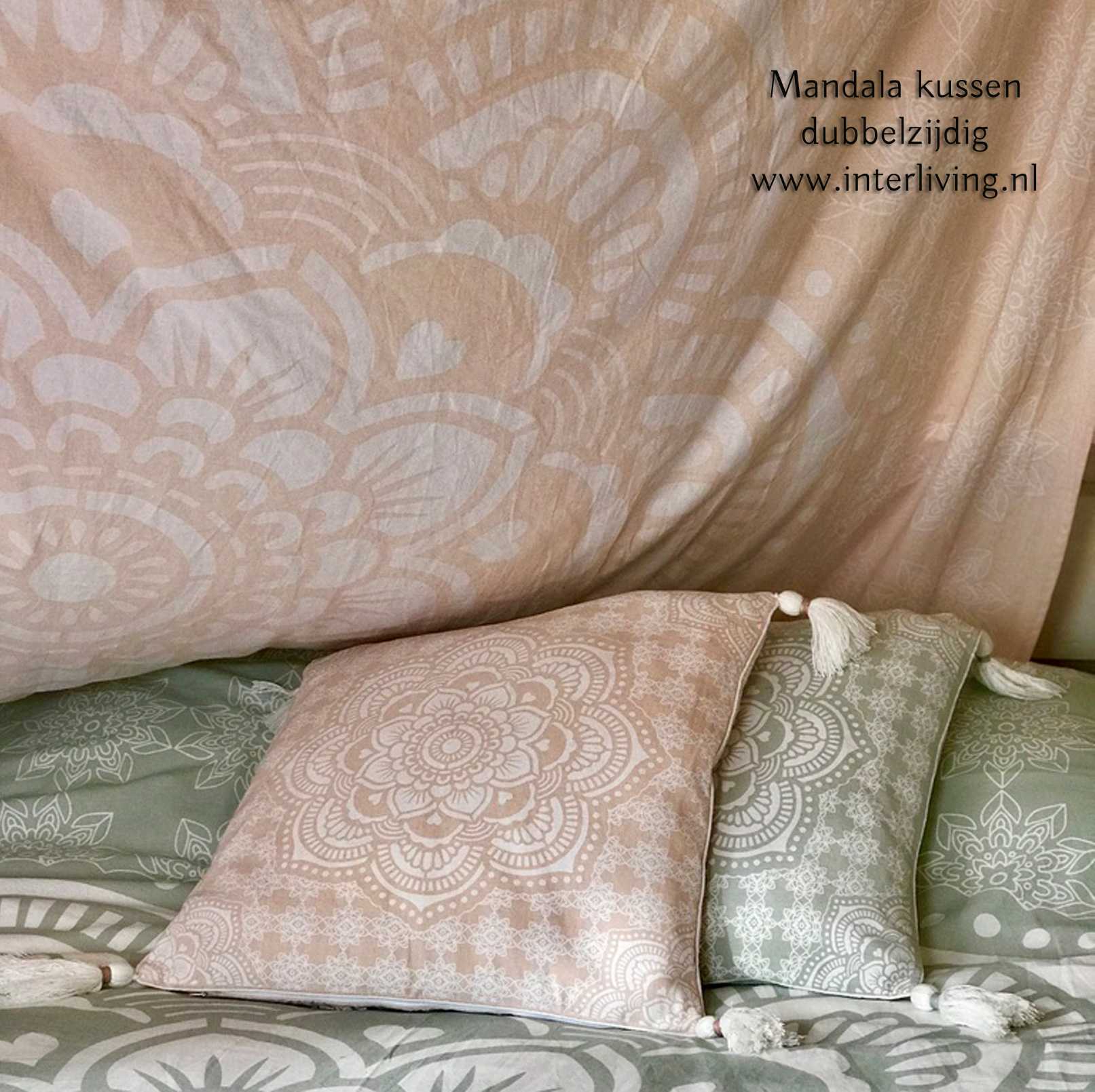 roze Boho Mandala muurdecoratie kleed of tapijt - bedsprei met bijpassend kussen Ibiza chic