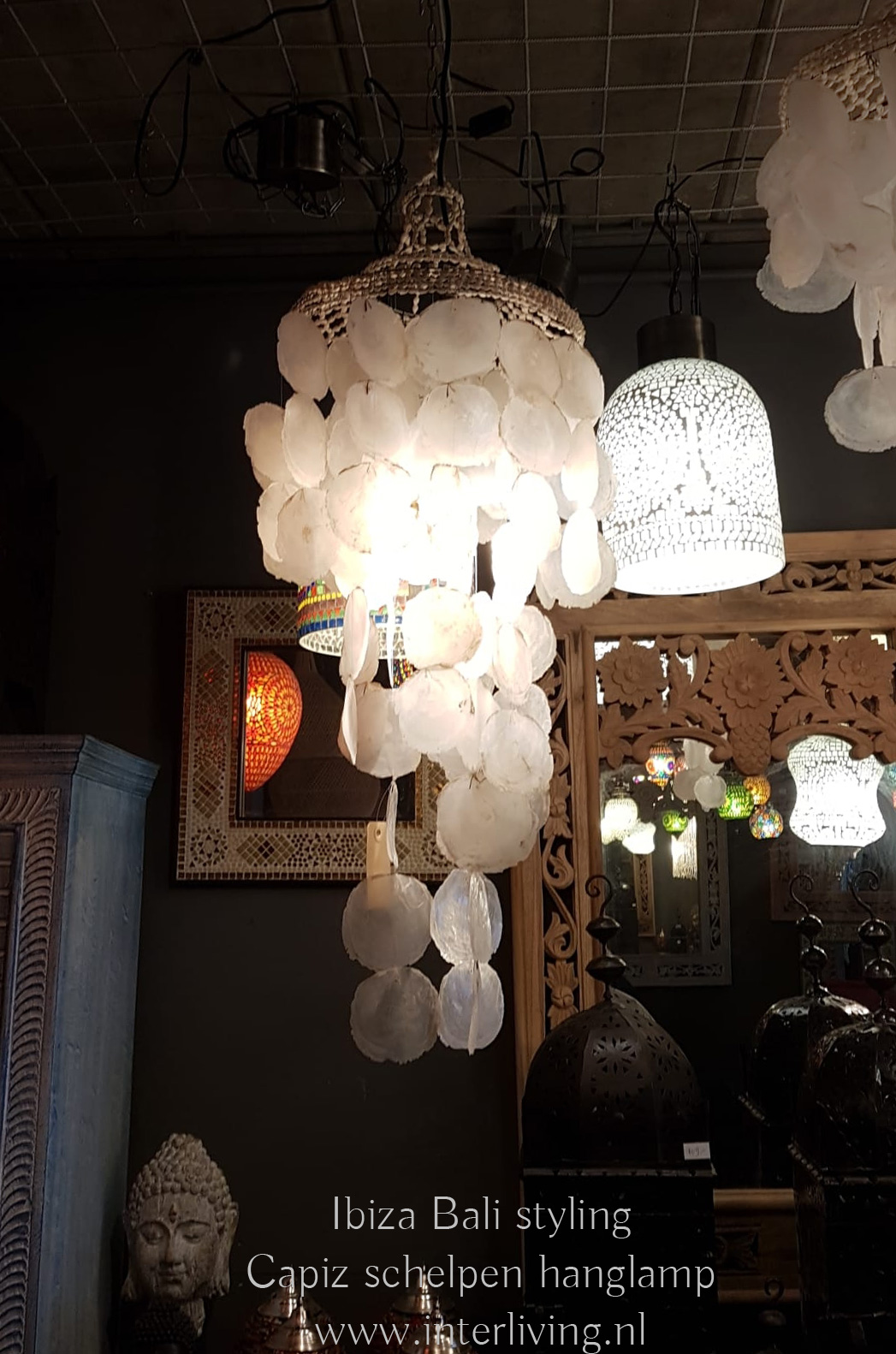 witte schelpenlamp rond capiz - Bali & Ibiza style