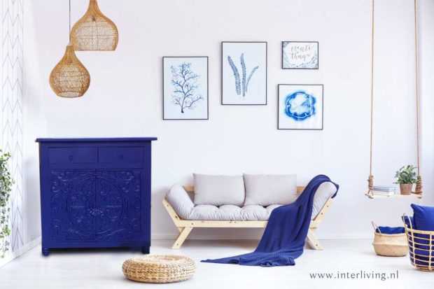 Indigo of kobaltblauw interieur