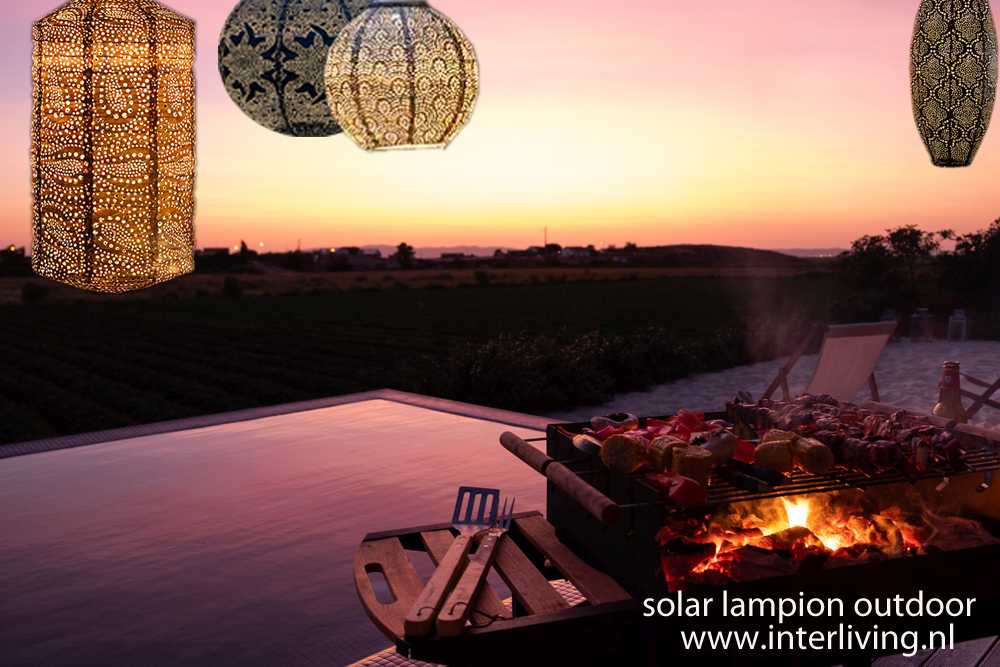gezellige solar lampjes voor je tuin, bij de BBQ of vuurkorf buiten styling idee