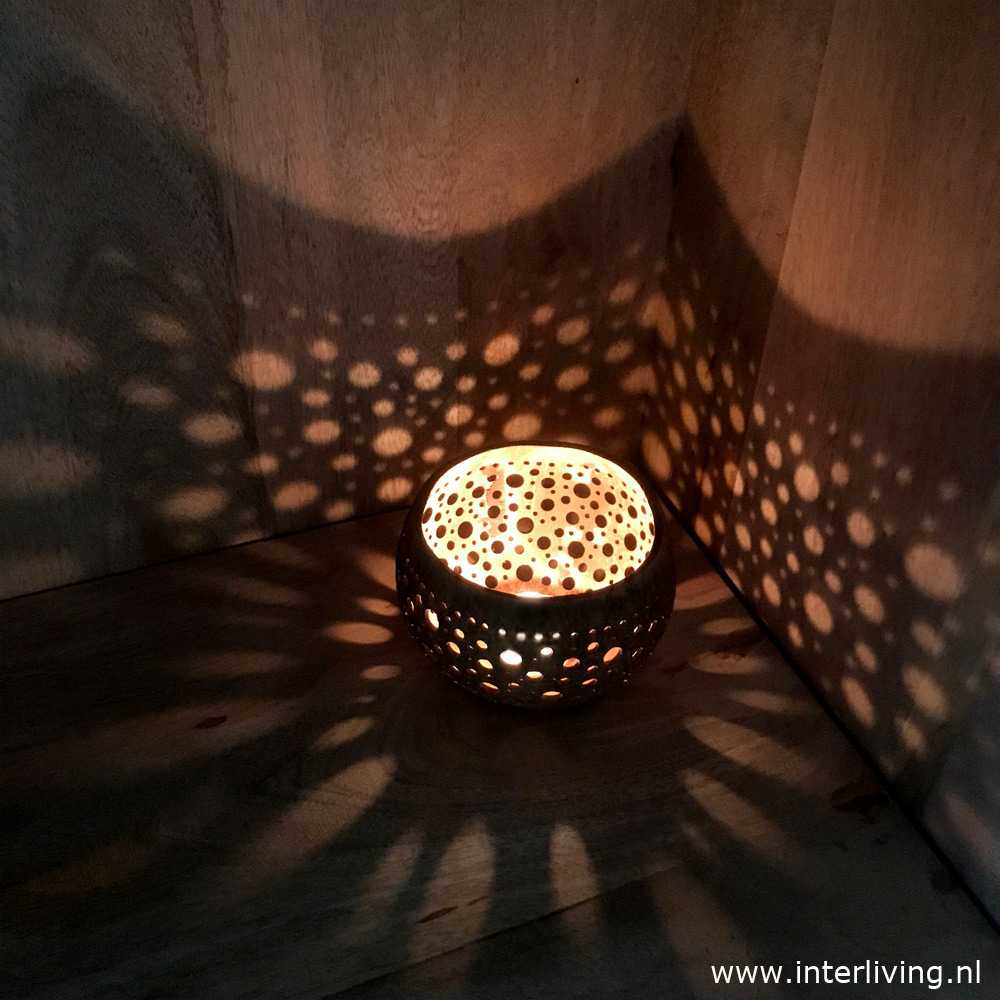 Kokosnoot eco kaarshouder of waxinelicht houder - sfeervol duurzame verlichting